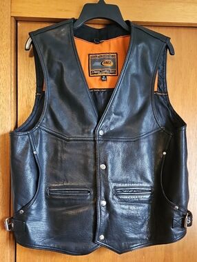 First Classic Leather Vest Sz Medium